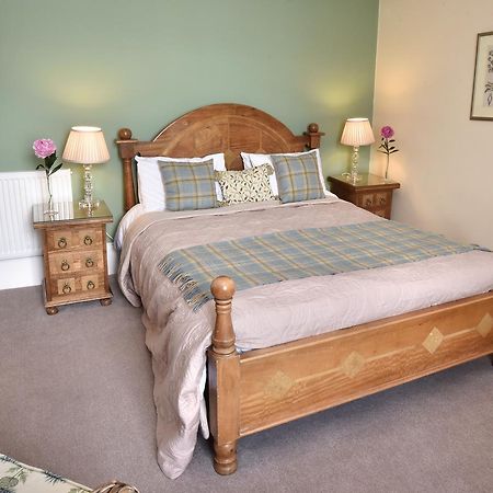 The Royal Hotel Cromarty Bagian luar foto