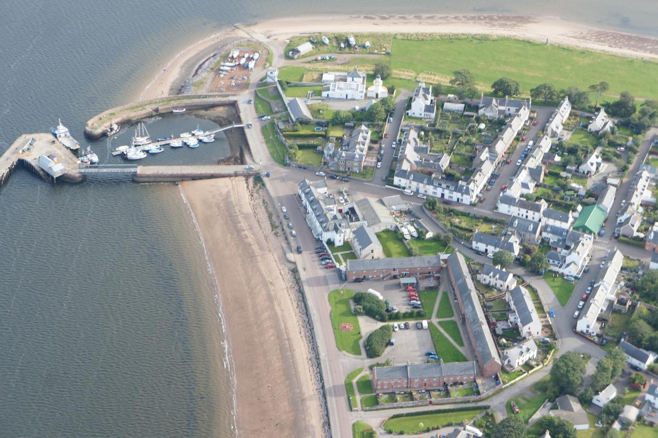 The Royal Hotel Cromarty Bagian luar foto