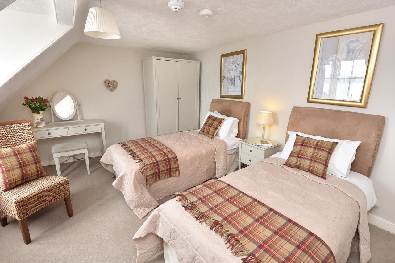 The Royal Hotel Cromarty Bagian luar foto